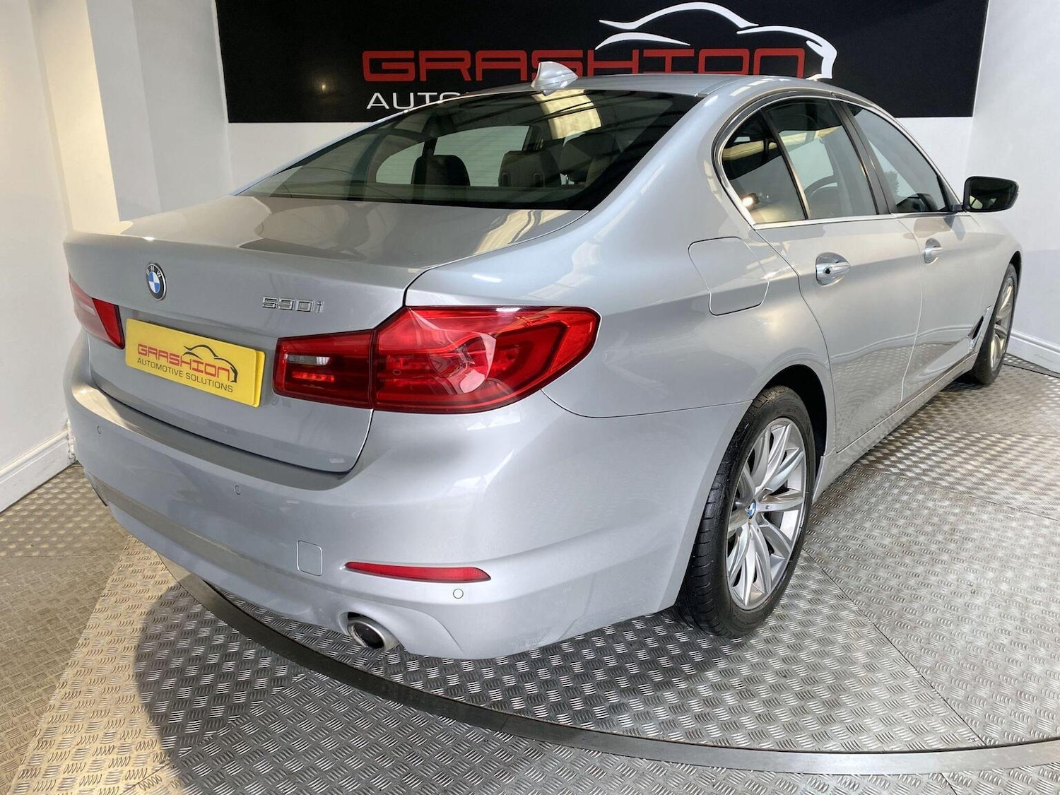 Used BMW 5 Series 2017 for sale - 77445553: Photo 5