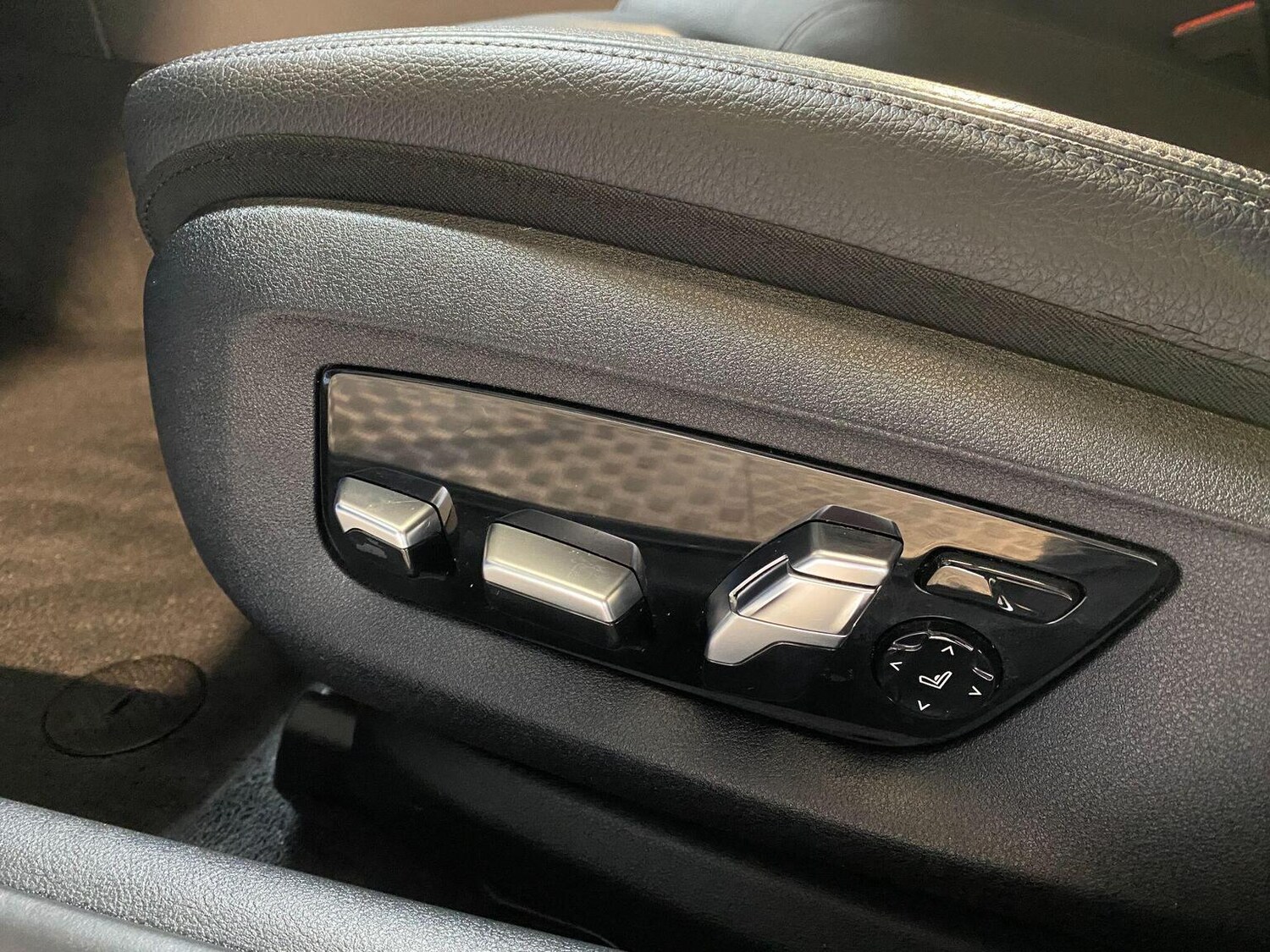 Used BMW 5 Series 2017 for sale - 77445553: Photo 68