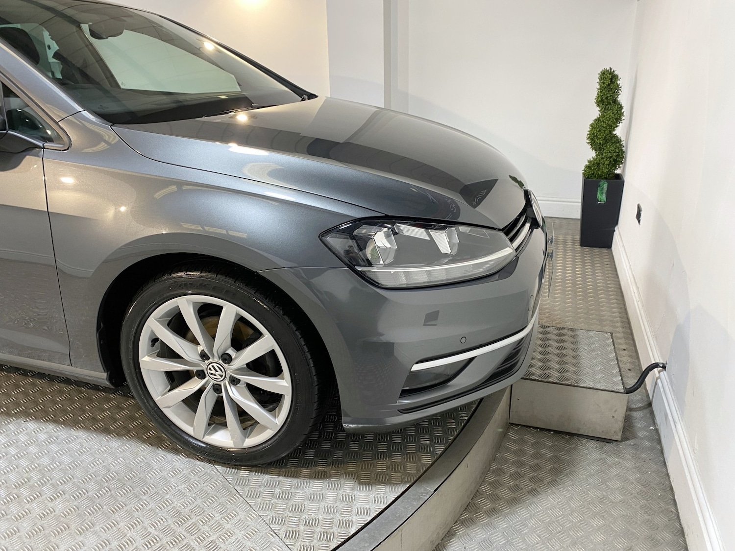 Used Volkswagen Golf 2017 for sale - 77632446: Photo 23