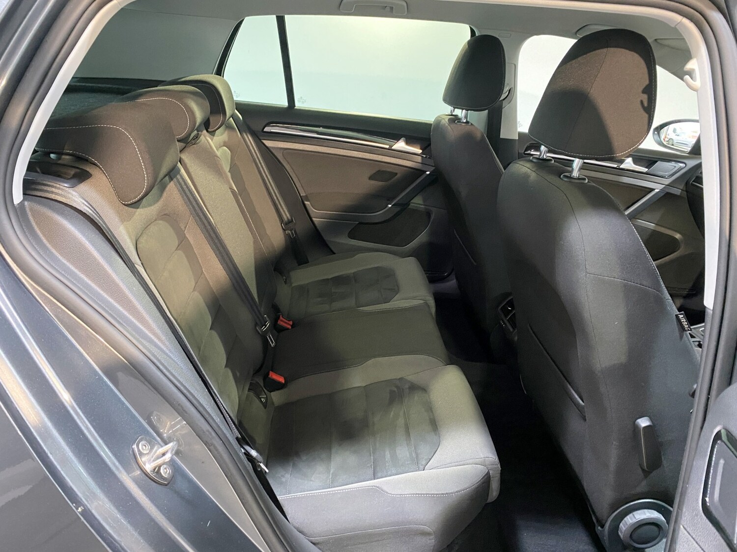 Used Volkswagen Golf 2017 for sale - 77632446: Photo 37