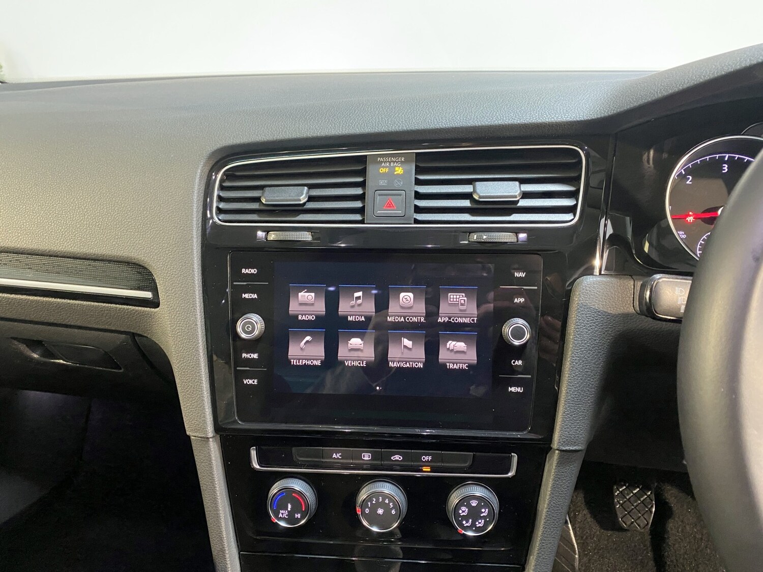 Used Volkswagen Golf 2017 for sale - 77632446: Photo 57