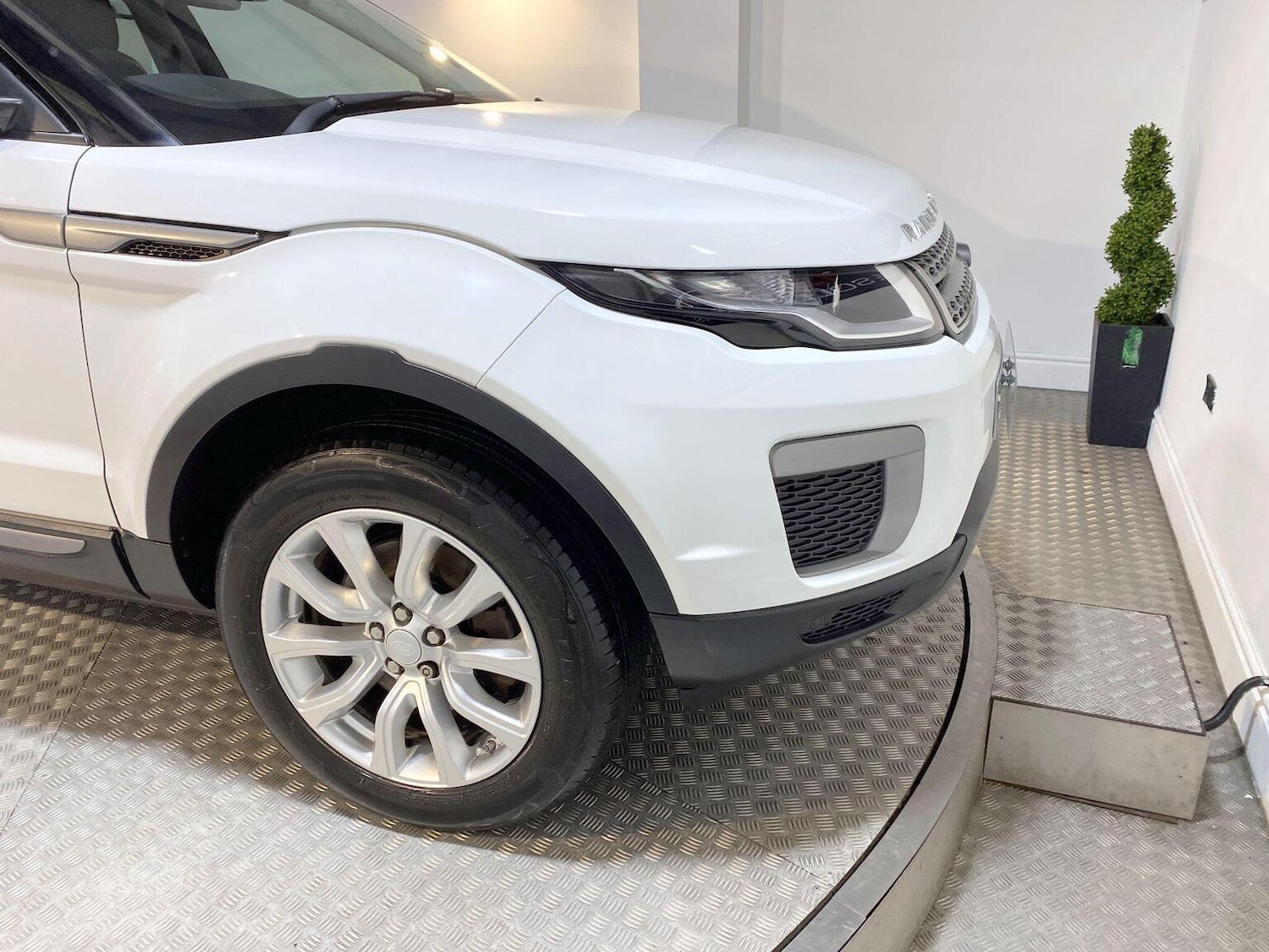 Used Land Rover Range Rover Evoque 2017 for sale - 77445551: Photo 23