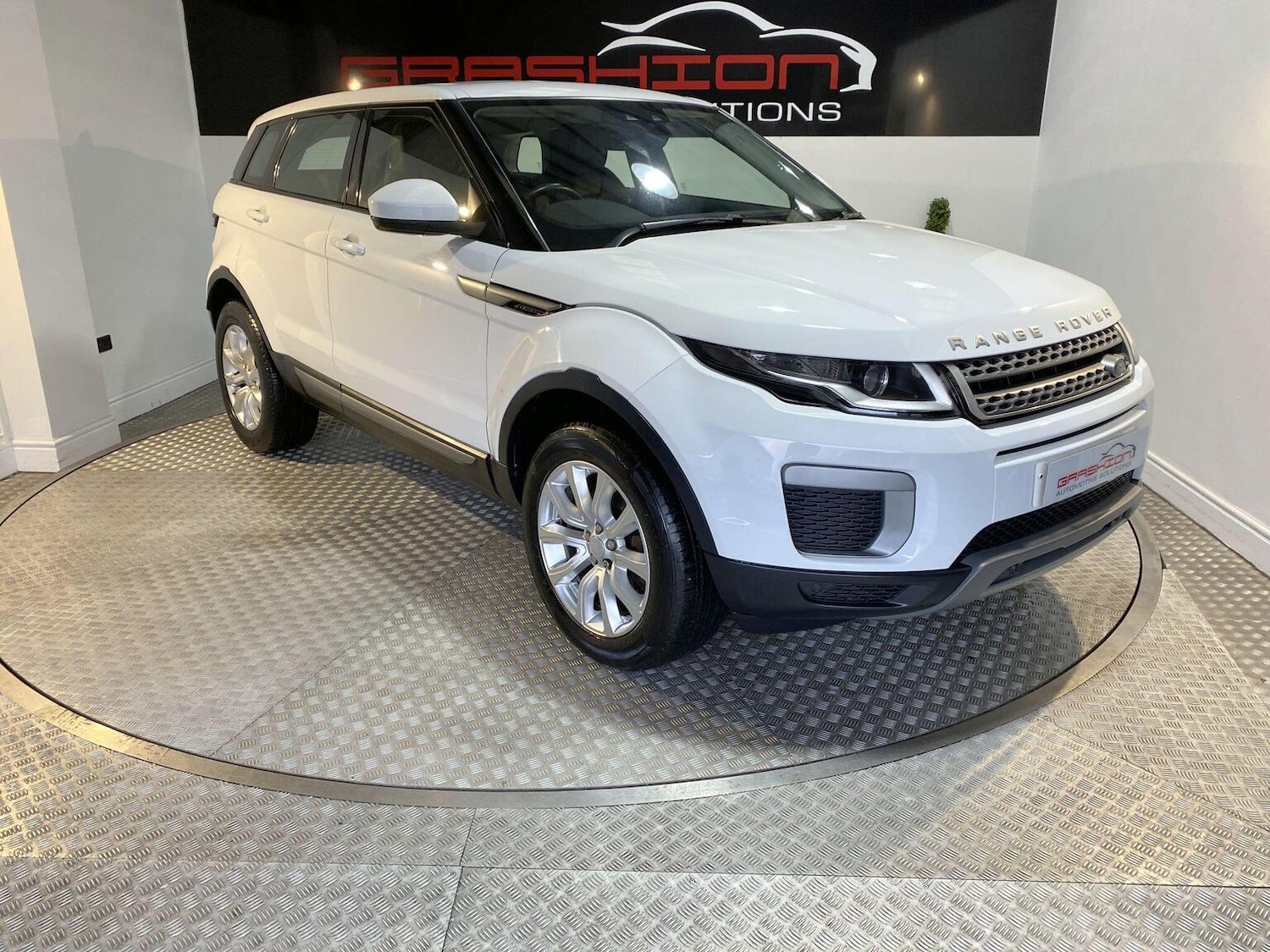 Used Land Rover Range Rover Evoque 2017 for sale - 77445551: Photo 27