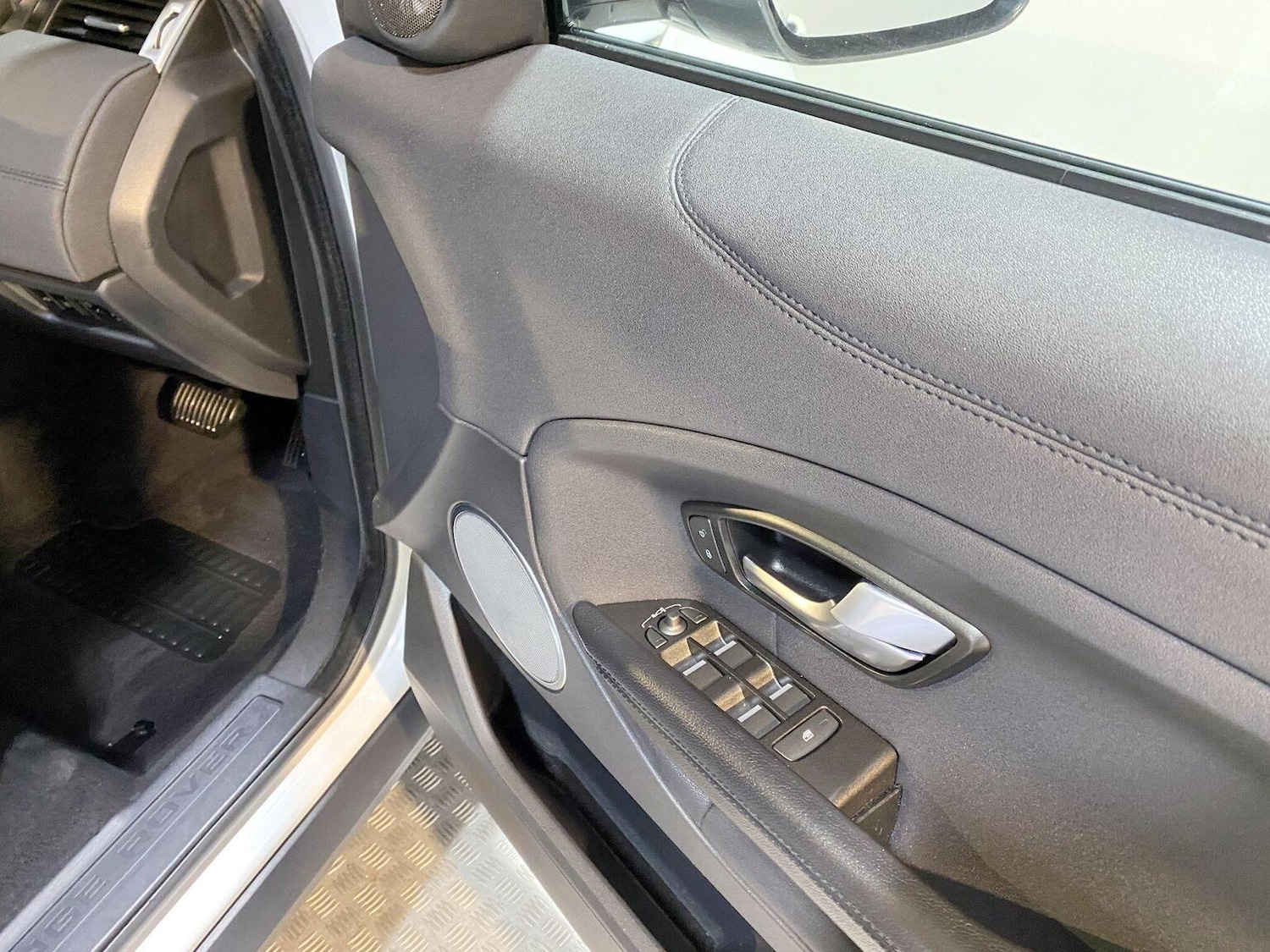 Used Land Rover Range Rover Evoque 2017 for sale - 77445551: Photo 53