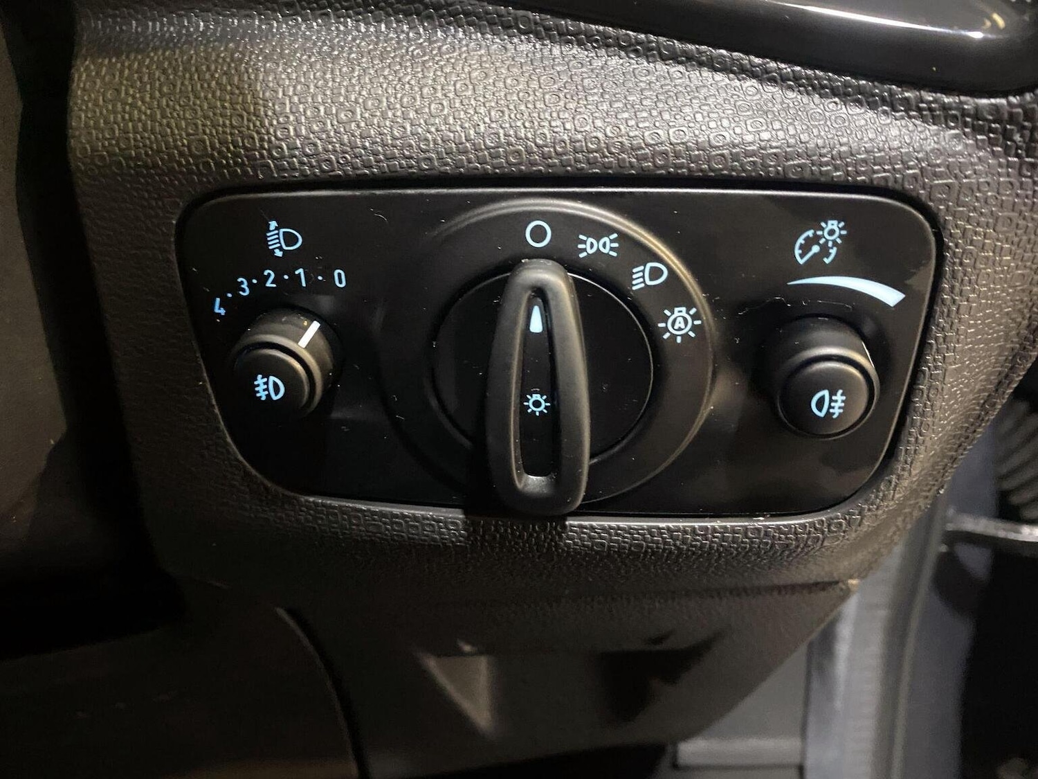 Used Ford Ecosport 2017 for sale - 76164470: Photo 39