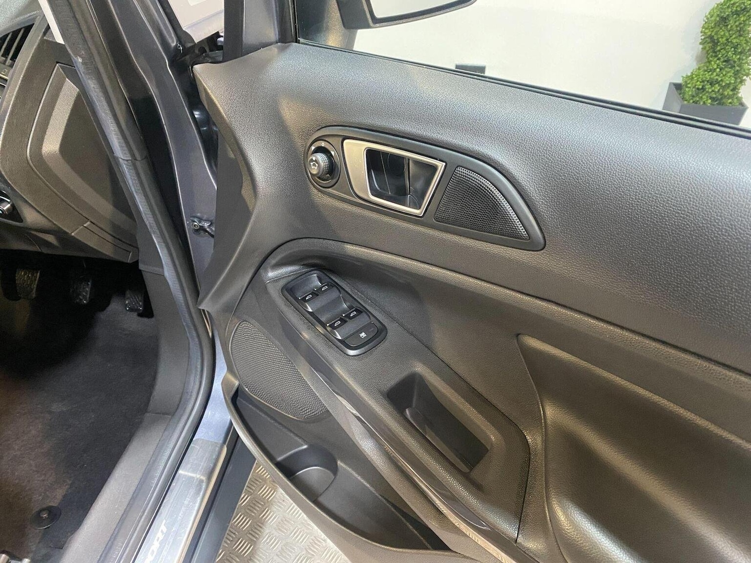 Used Ford Ecosport 2017 for sale - 76164470: Photo 45