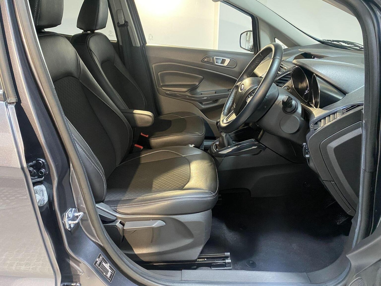 Used Ford Ecosport 2017 for sale - 76164470: Photo 46