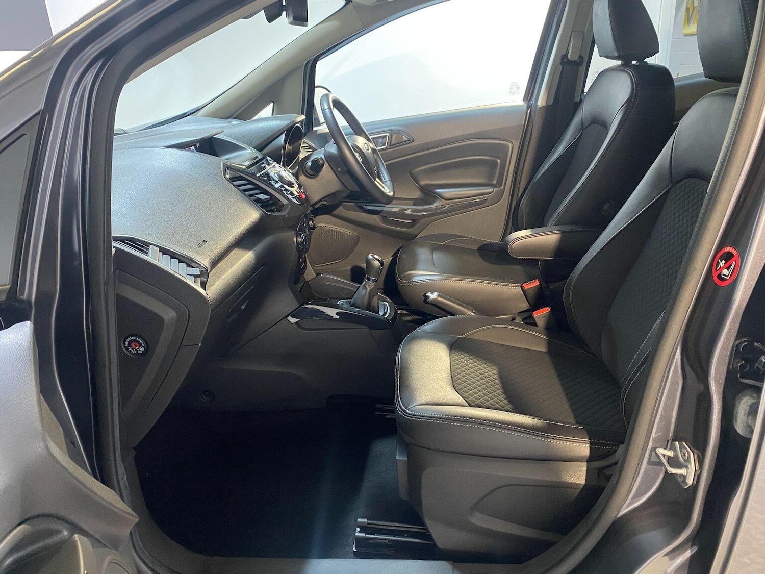 Used Ford Ecosport 2017 for sale - 76164470: Photo 53