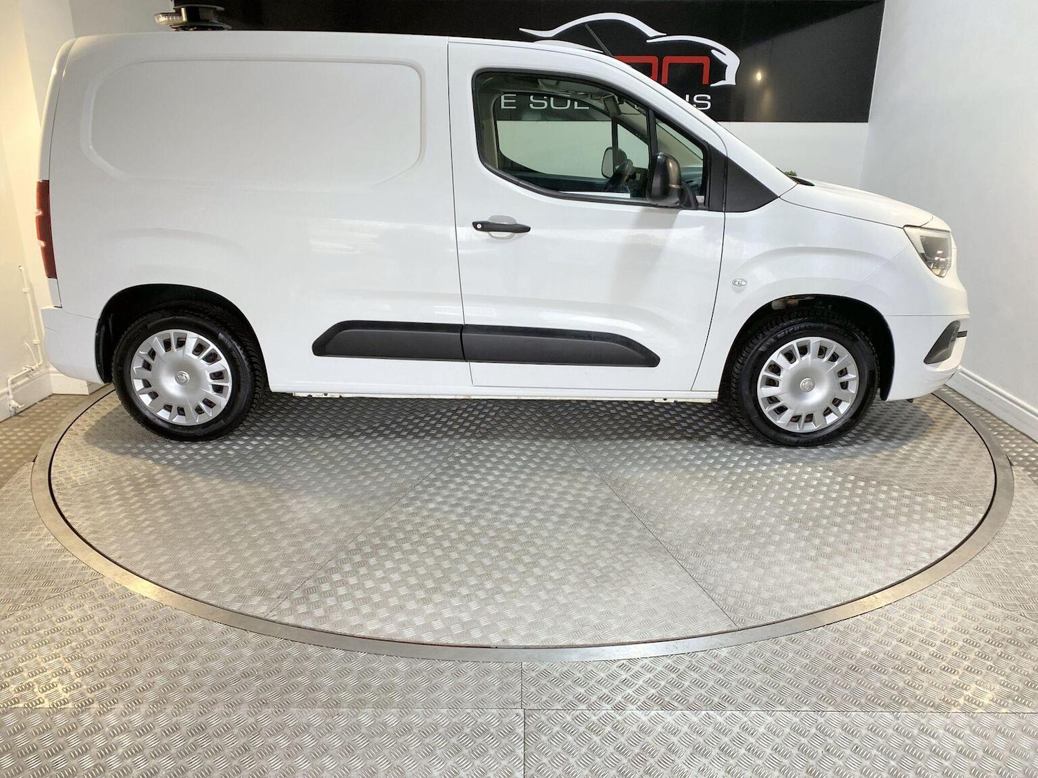 Used Vauxhall Combo 2020 for sale - 77445548: Photo 21