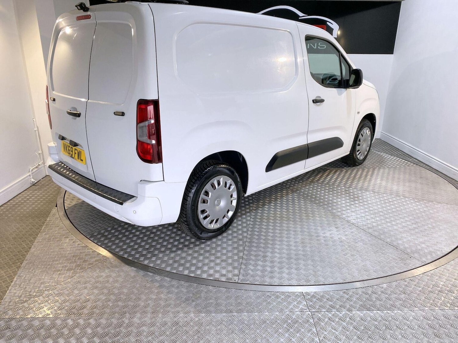 Used Vauxhall Combo 2020 for sale - 77445548: Photo 5