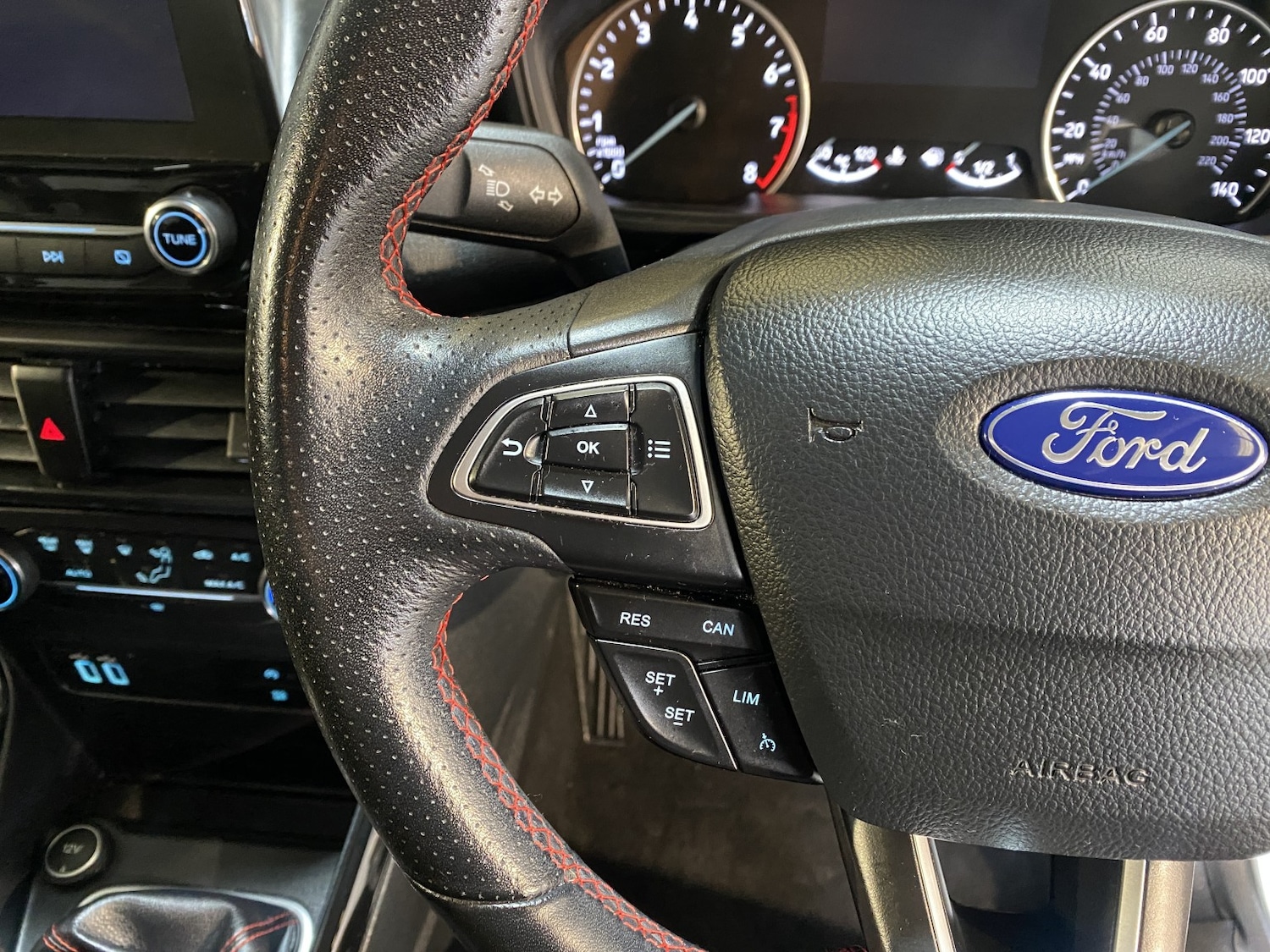 Used Ford Ecosport 2018 for sale - 77643653: Photo 32