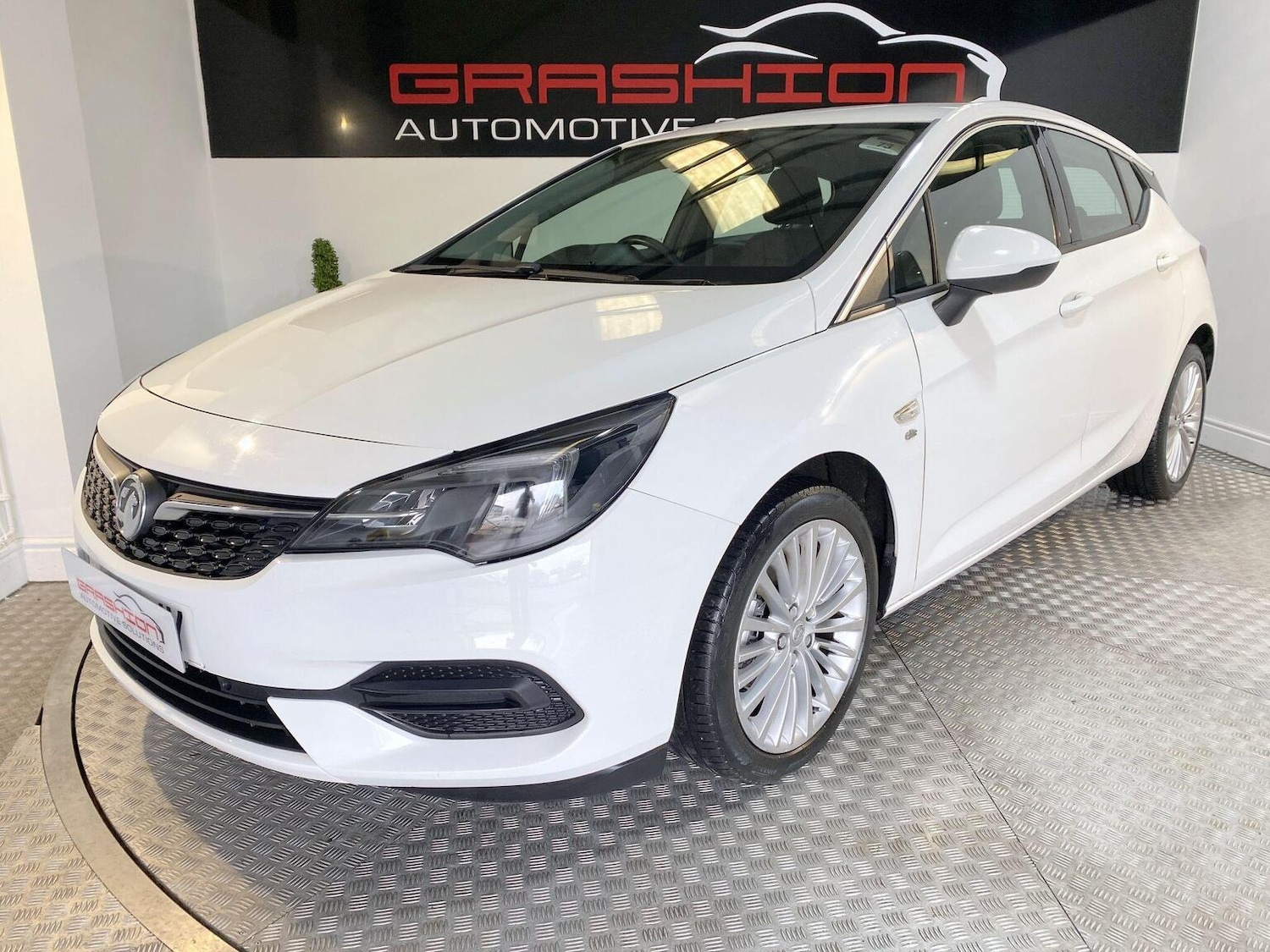 Used Vauxhall Astra 2020 for sale - 77445547: Photo 3