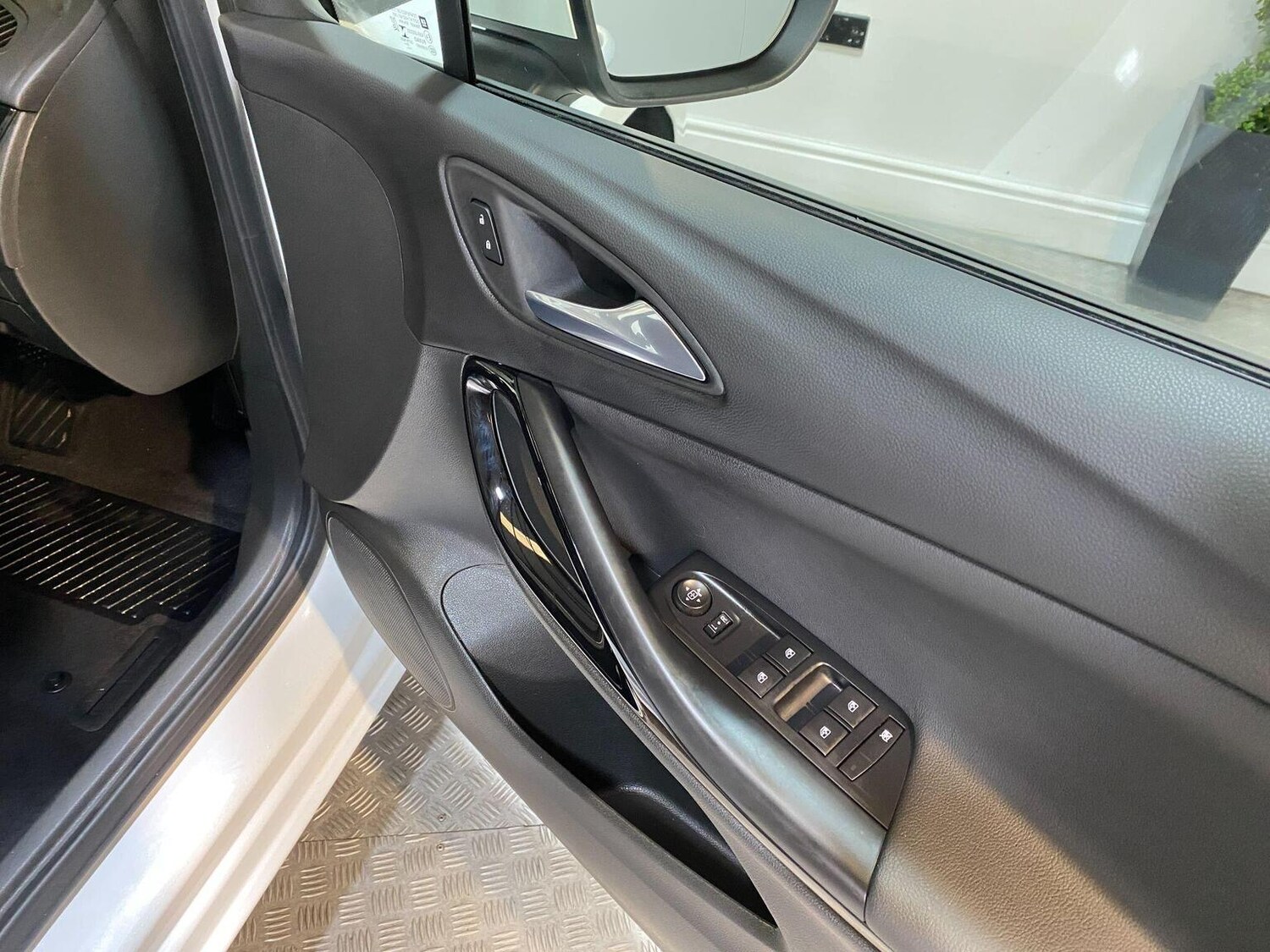 Used Vauxhall Astra 2020 for sale - 77445547: Photo 49