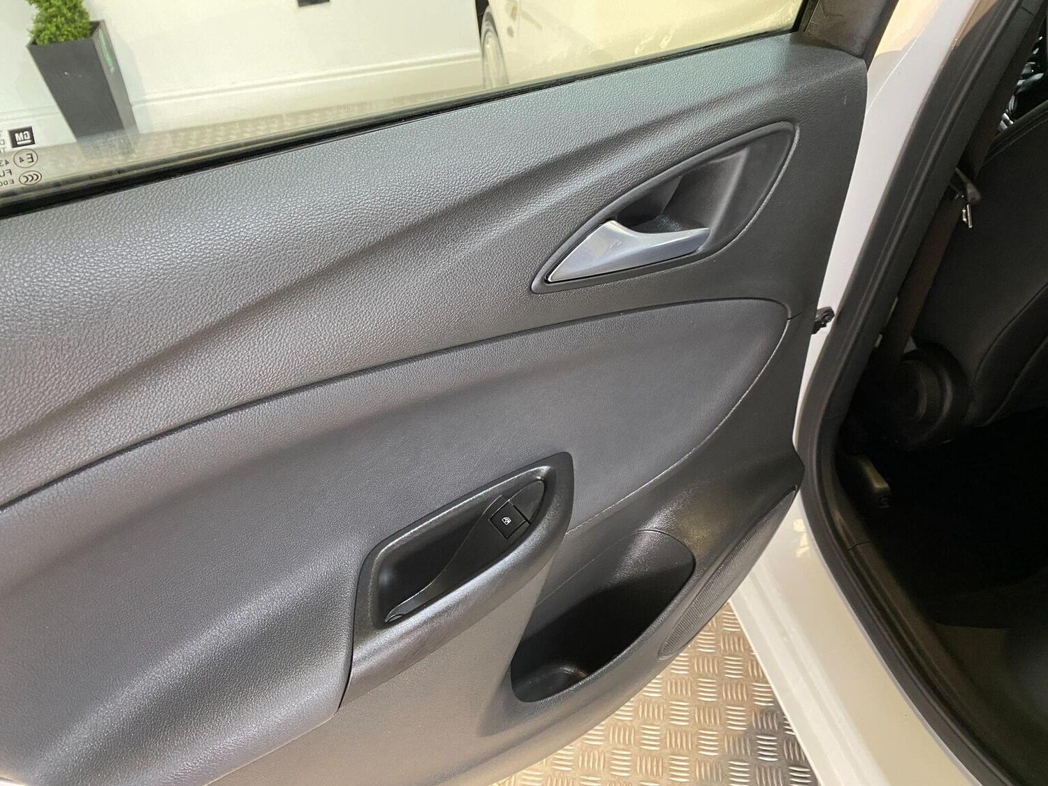 Used Vauxhall Astra 2020 for sale - 77445547: Photo 55