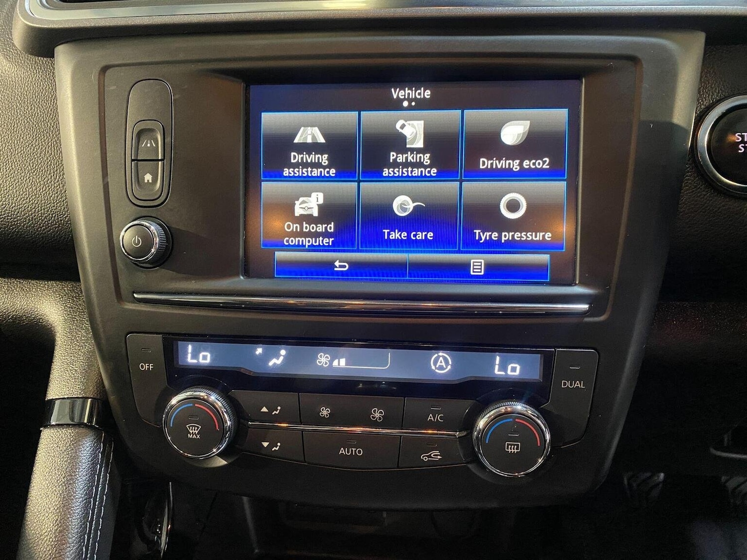 Used Renault Kadjar 2017 for sale - 76192646: Photo 32