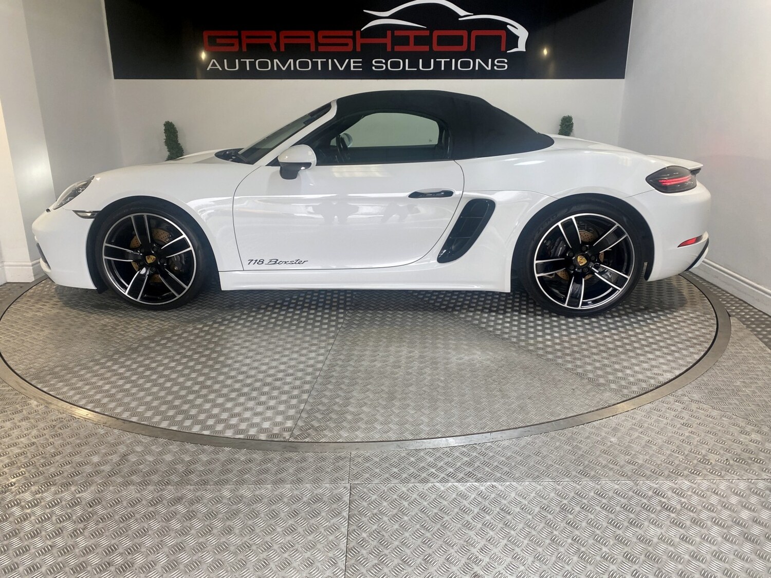 Used Porsche 718 Boxster 2017 for sale - 77798615: Photo 25