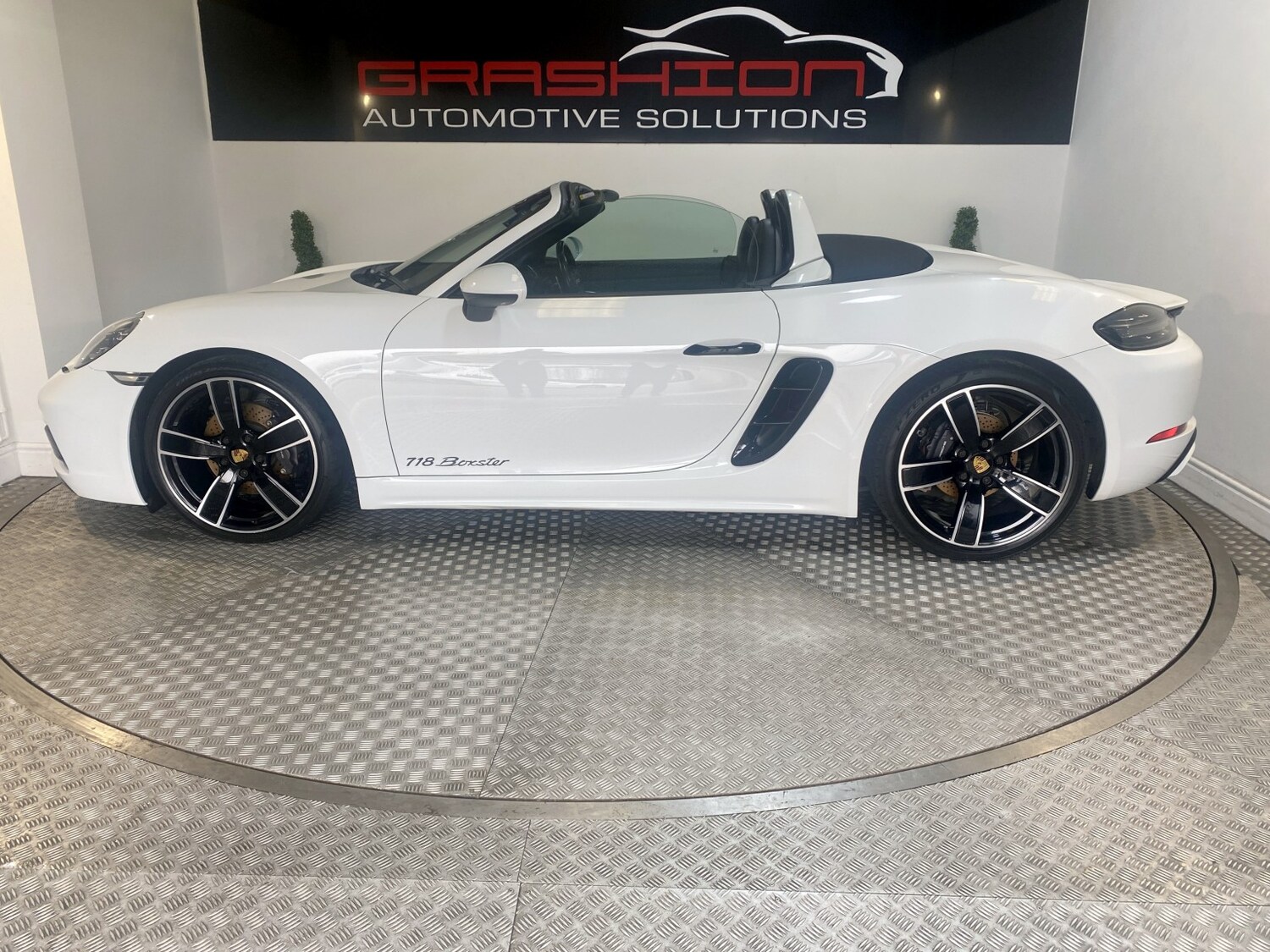Used Porsche 718 Boxster 2017 for sale - 77798615: Photo 31