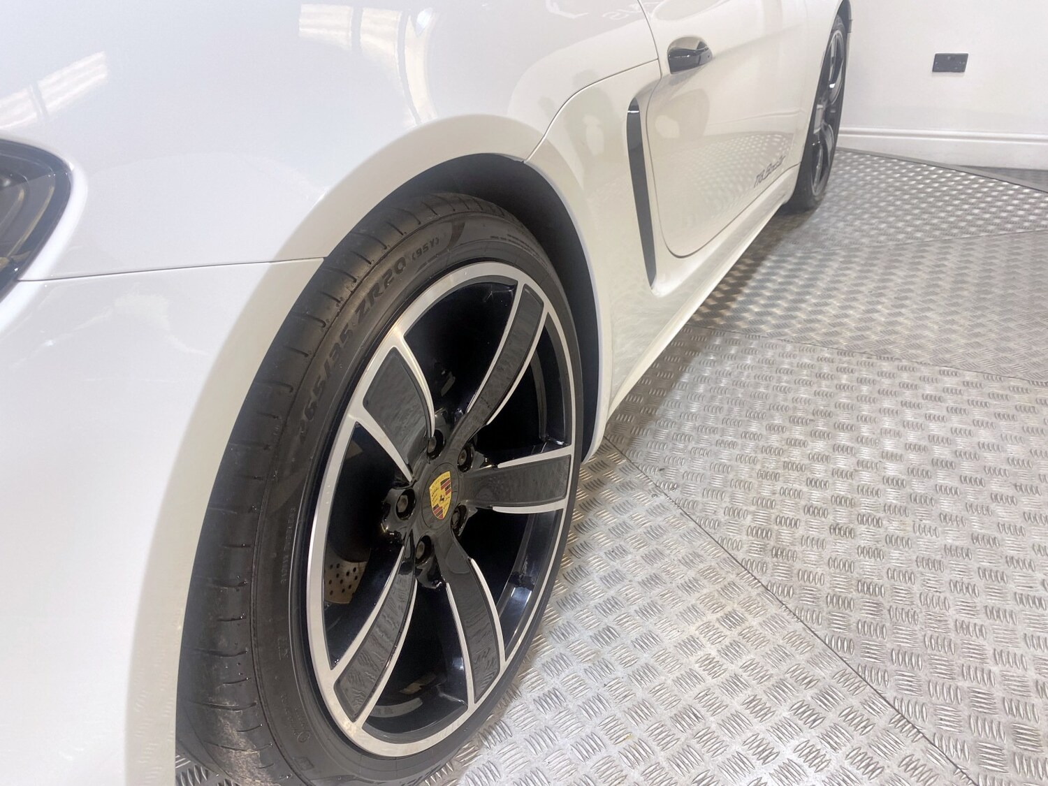 Used Porsche 718 Boxster 2017 for sale - 77798615: Photo 34