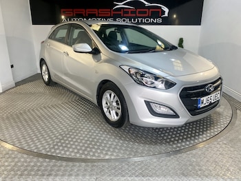 Used Hyundai i30 2015 for sale - 77906449: Photo