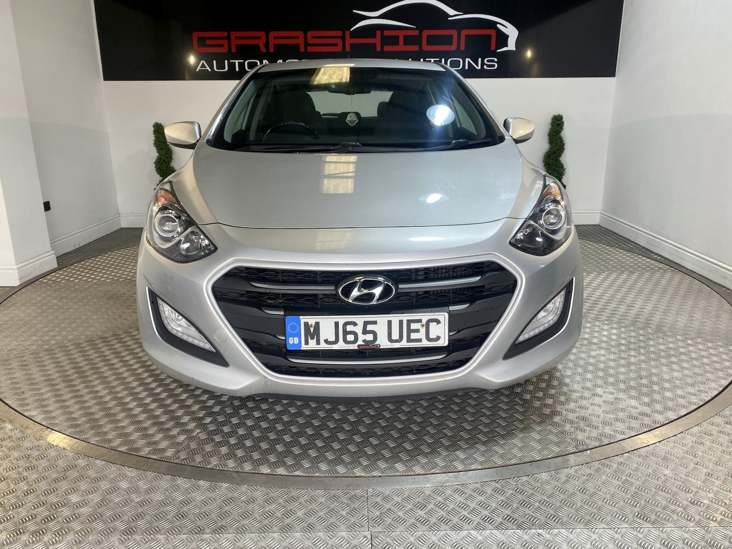 Used Hyundai i30 2015 for sale - 77906449: Photo 2