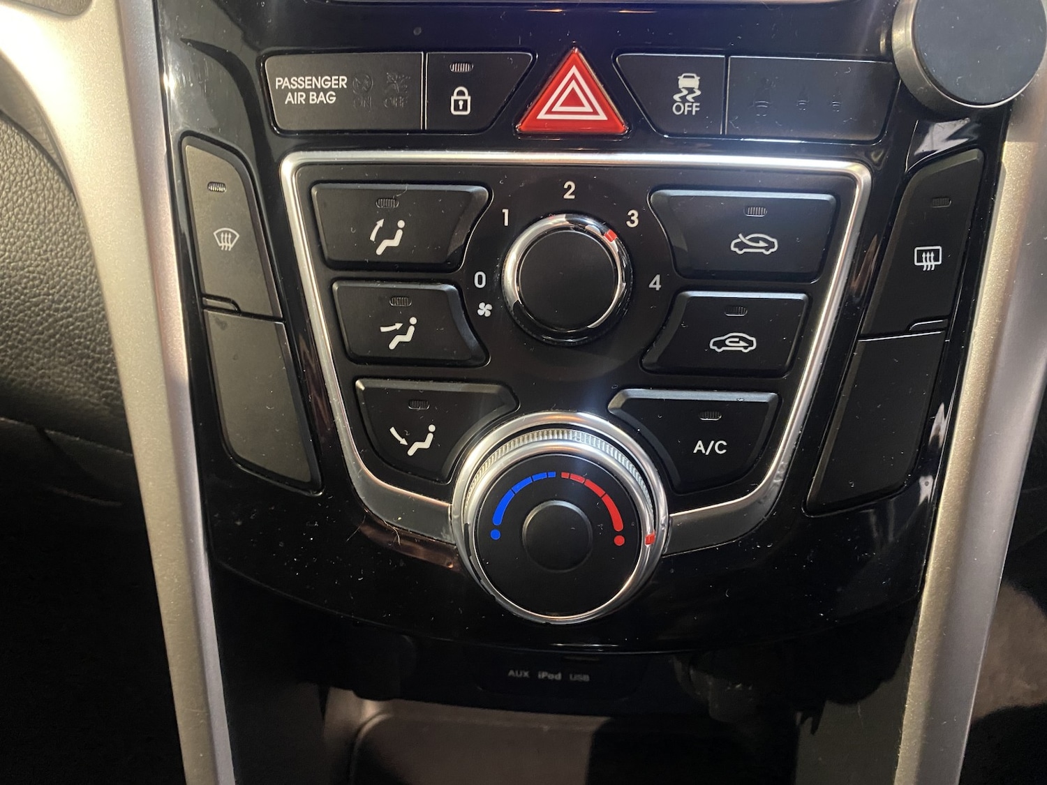 Used Hyundai i30 2015 for sale - 77906449: Photo 27