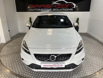 Used Volvo V40 2016 for sale - 78794679: Photo