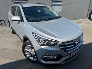 Used Hyundai Santa Fe 2017 for sale - 79154915: Photo