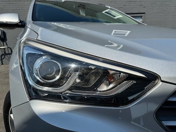 Used Hyundai Santa Fe 2017 for sale - 79154915: Photo