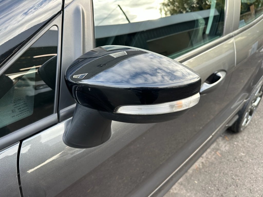 Used Ford Ecosport 2018 for sale - 76962058: Photo 12