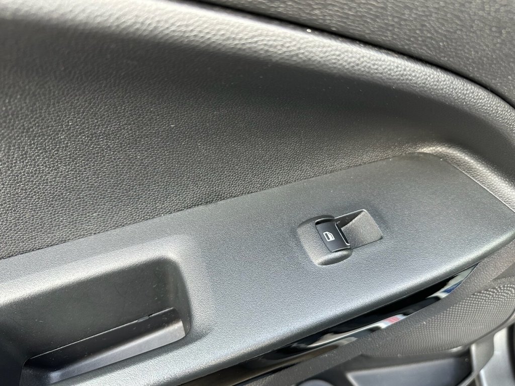 Used Ford Ecosport 2018 for sale - 76962058: Photo 31