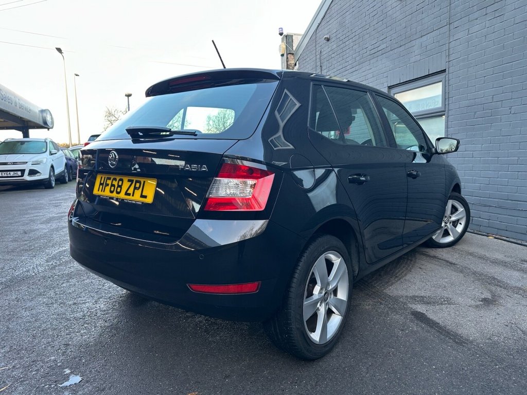 Used Skoda Fabia 2018 for sale - 77188125: Photo 23
