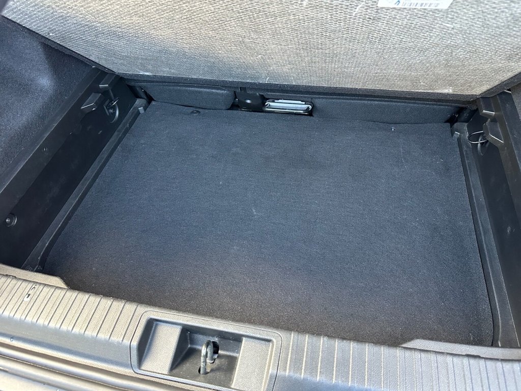 Used Renault Captur 2020 for sale - 77436390: Photo 39