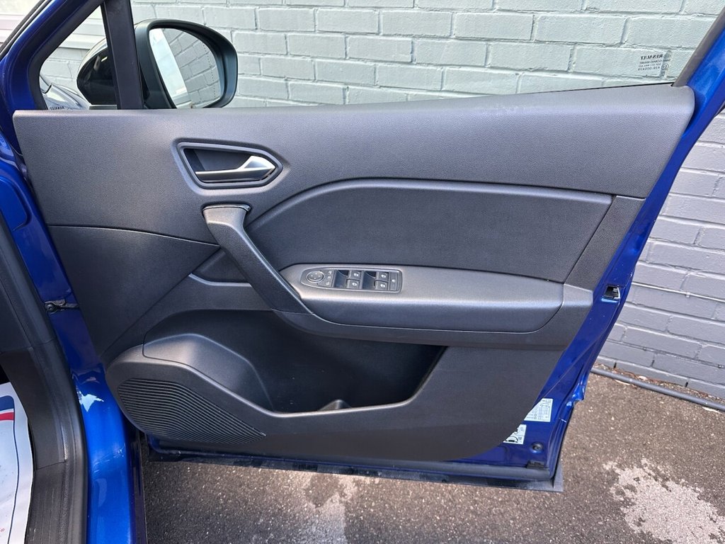 Used Renault Captur 2020 for sale - 77436390: Photo 47