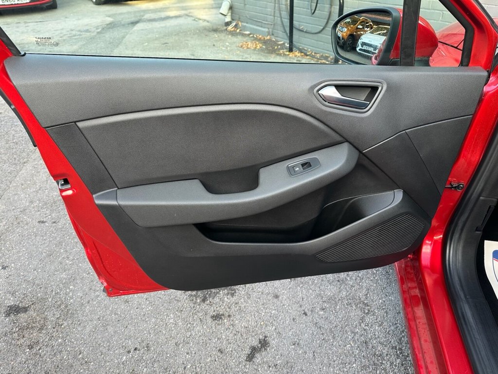 Used Renault Clio 2021 for sale - 77188043: Photo 26