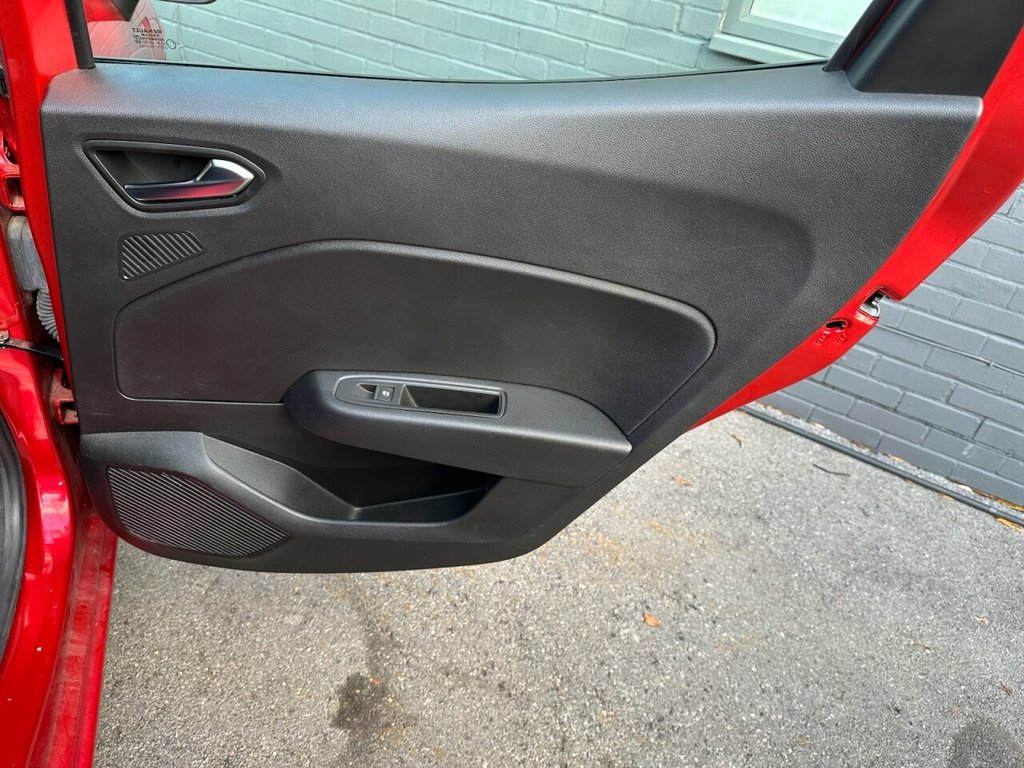 Used Renault Clio 2021 for sale - 77188043: Photo 38