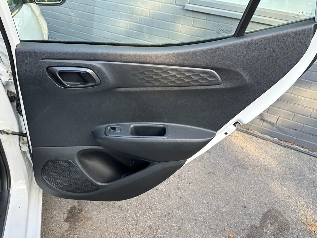 Used Hyundai i10 2020 for sale - 77187965: Photo 45