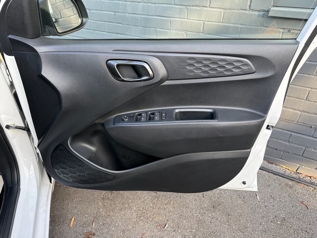 Used Hyundai i10 2020 for sale - 77187965: Photo 50