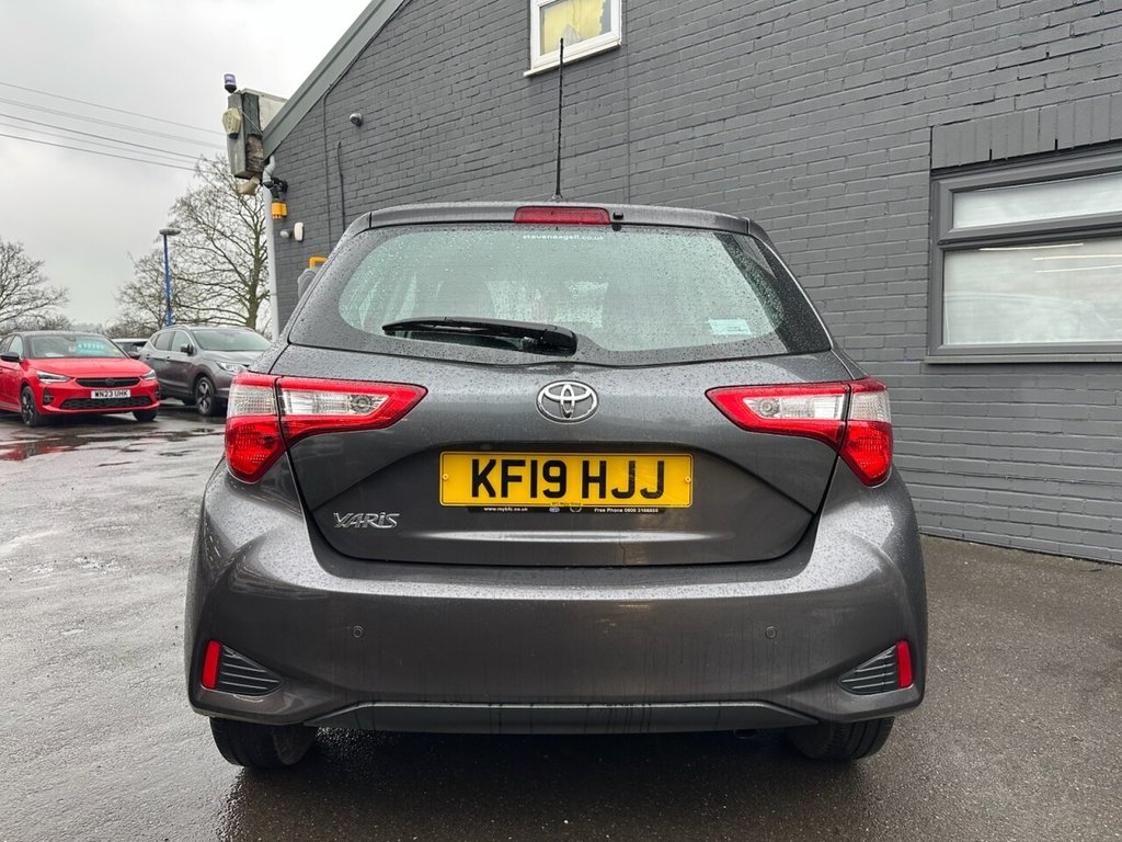 Used Toyota Yaris 2019 for sale - 77436519: Photo 18