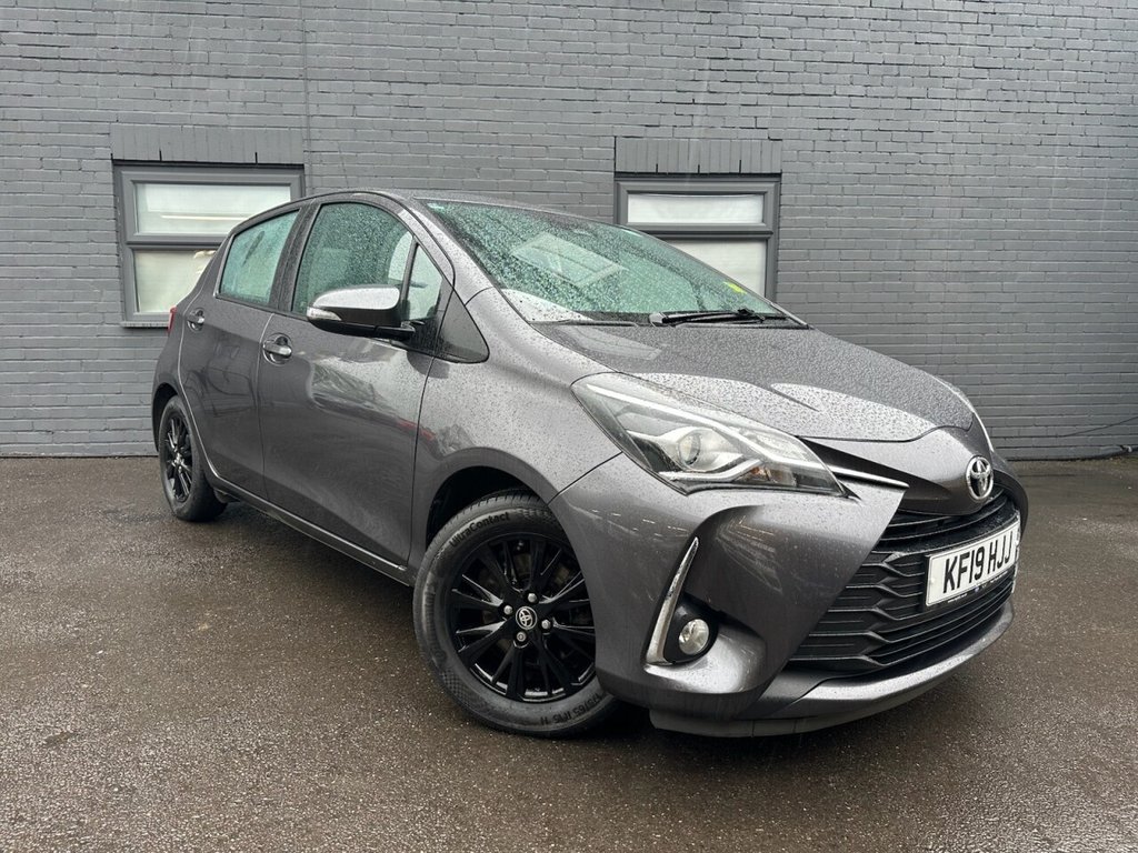 Used Toyota Yaris 2019 for sale - 77436519: Photo 2