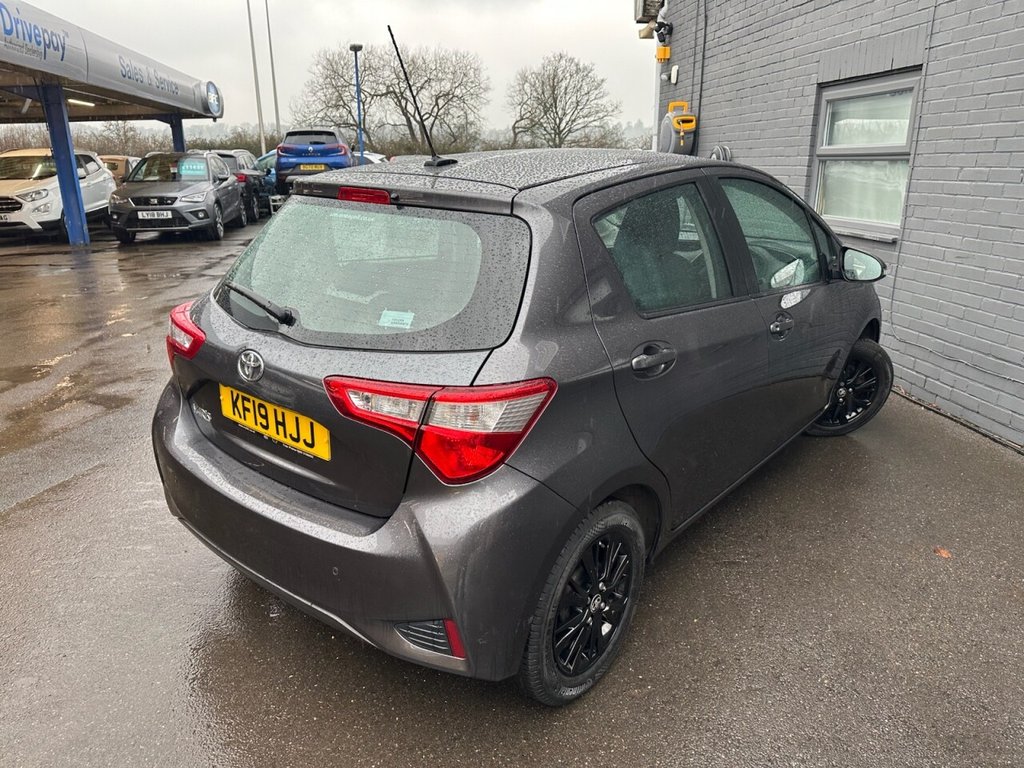 Used Toyota Yaris 2019 for sale - 77436519: Photo 21