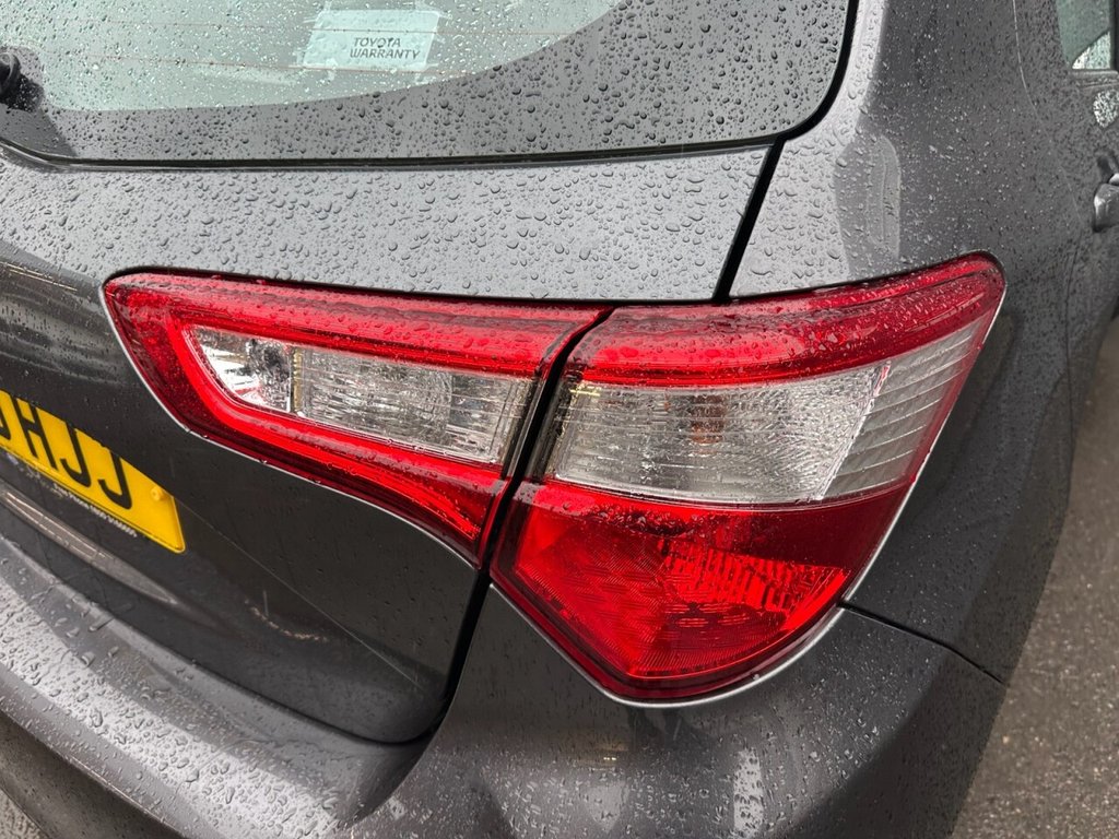 Used Toyota Yaris 2019 for sale - 77436519: Photo 23