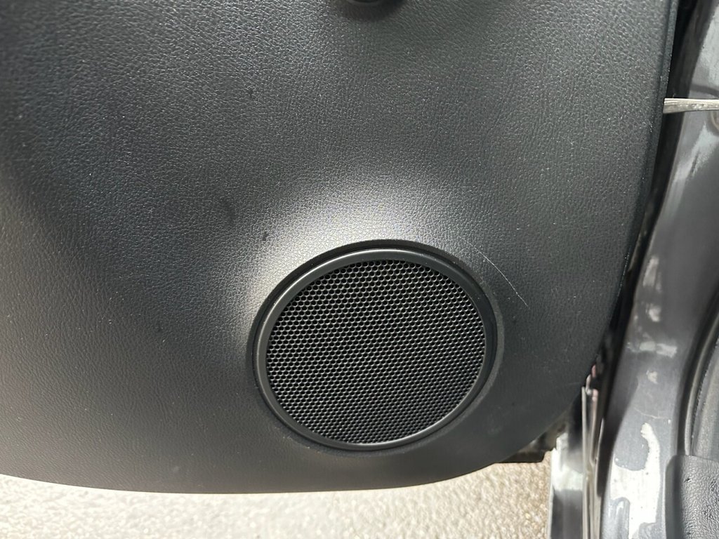 Used Toyota Yaris 2019 for sale - 77436519: Photo 36