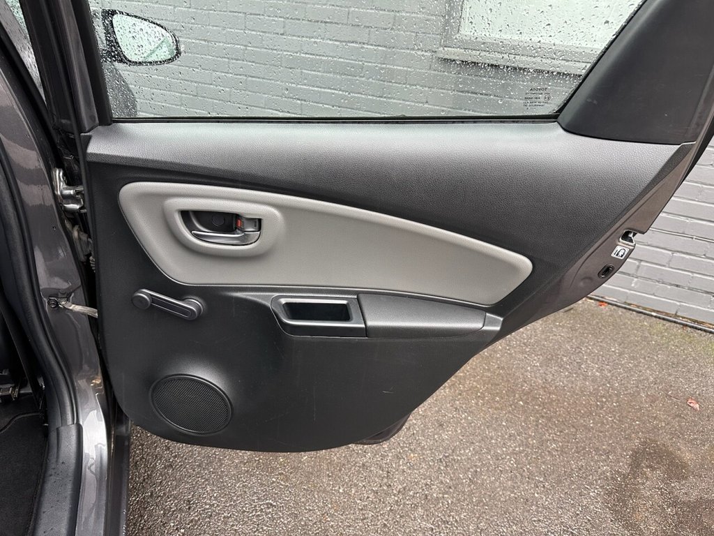 Used Toyota Yaris 2019 for sale - 77436519: Photo 43