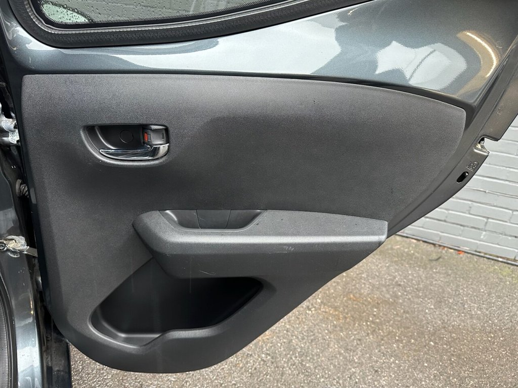 Used Toyota AYGO 2018 for sale - 77436495: Photo 42