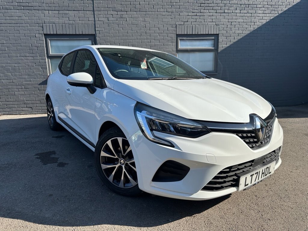 Used Renault Clio 2021 for sale - 78181168: Photo 2