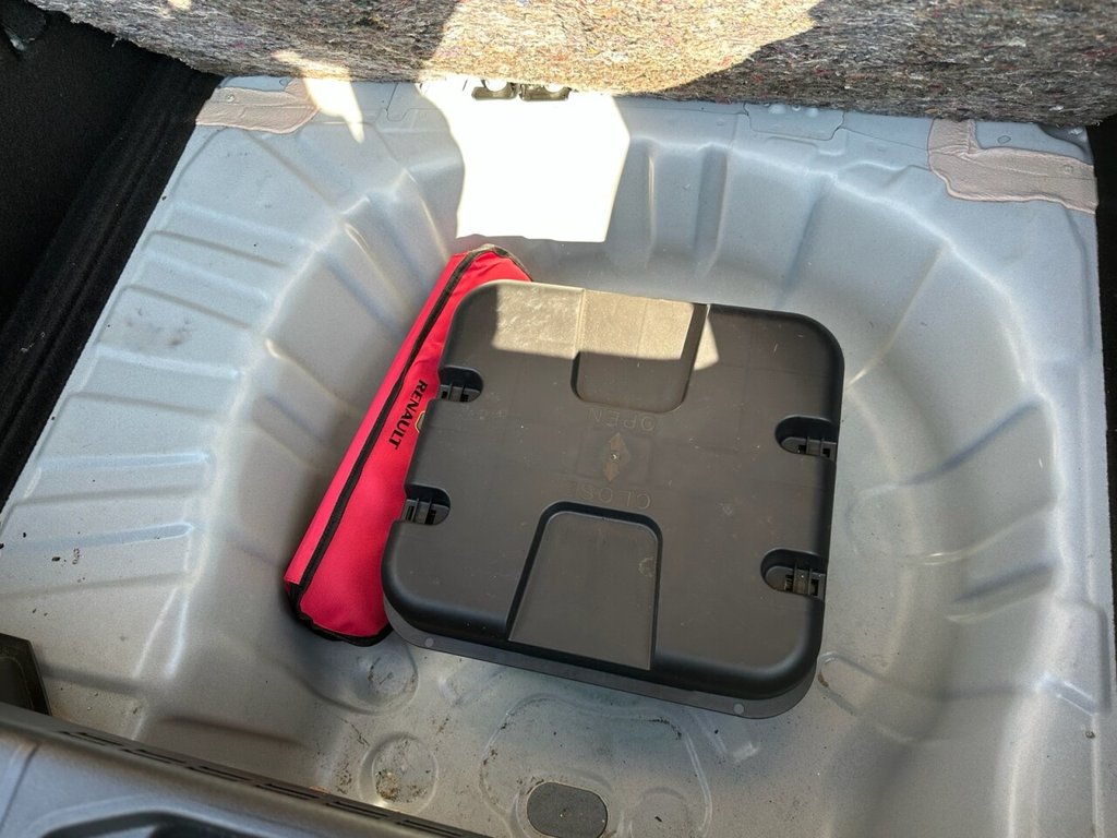 Used Renault Clio 2021 for sale - 78181168: Photo 40