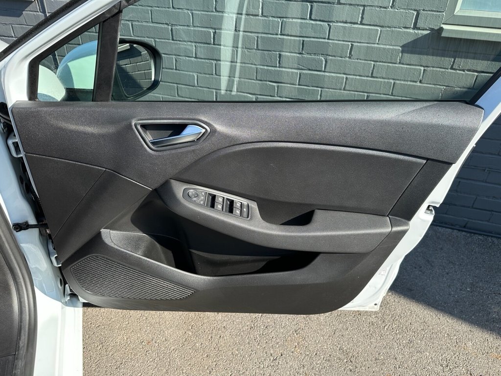 Used Renault Clio 2021 for sale - 78181168: Photo 47