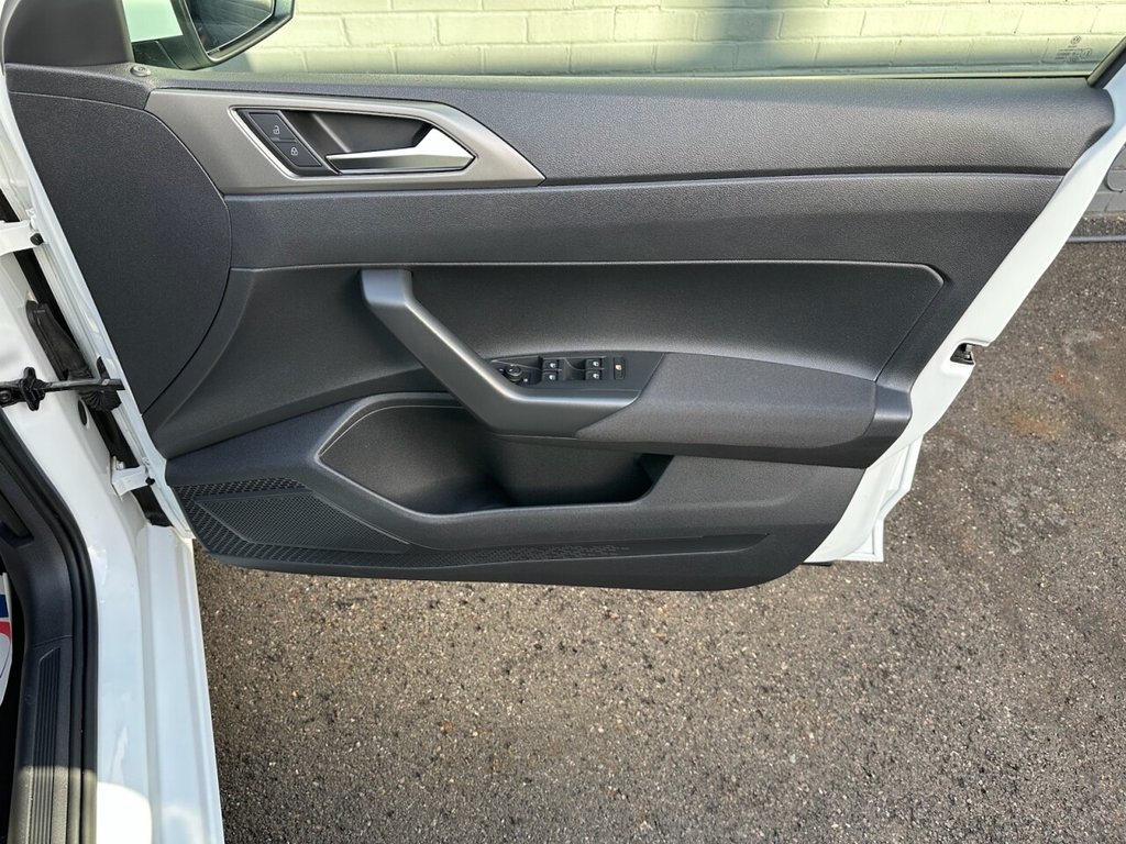 Used Volkswagen Polo 2020 for sale - 76792007: Photo 42