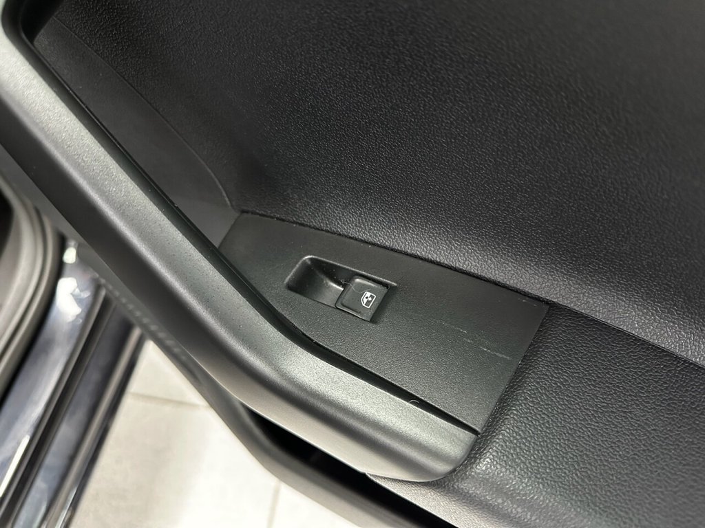 Used Volkswagen Polo 2022 for sale - 76792044: Photo 37