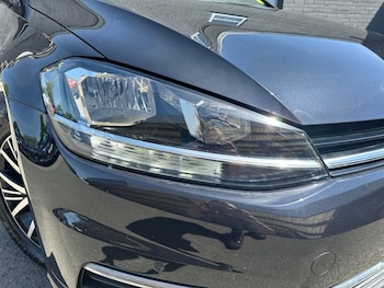 Used Volkswagen Golf 2017 for sale - 78930616: Photo